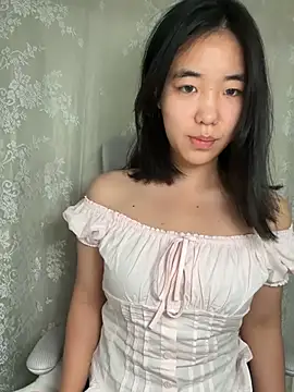 luluya1314 online show from 07-09-26, 10:08