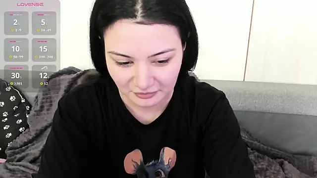 Snapshot of Dark_Moni chatting on 06-27-26, 03:44 Dark Moni online show from 06-27-26, 03:44