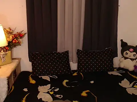 XXXQueenofTransXXX online show from 06-11-26, 03:15
