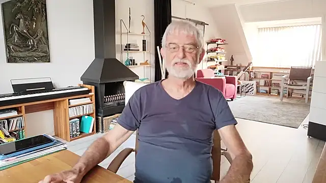 ewaldwillems99 online show from 07-05-26, 04:30