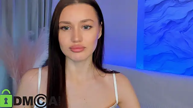 Aria Mila online show from 12-14-25, 11:26