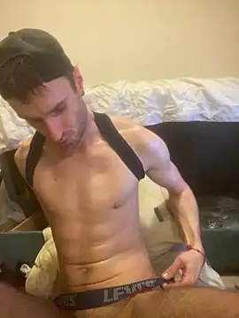 sexbooy27 online show from 05-18-26, 08:03