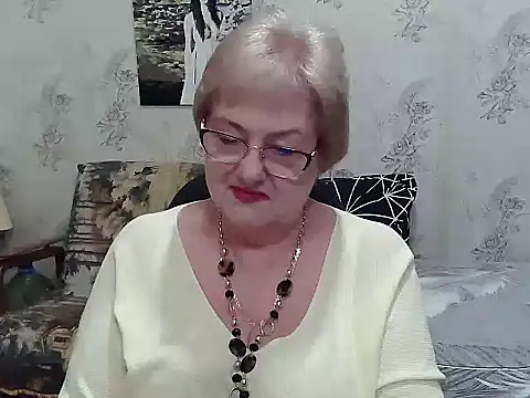 Renata62011 online show from 05-17-26, 12:23