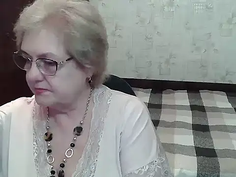 Renata62011 online show from 06-30-26, 05:36