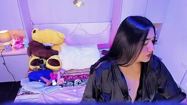 LilyWhitney online show from 03-22-26, 04:05