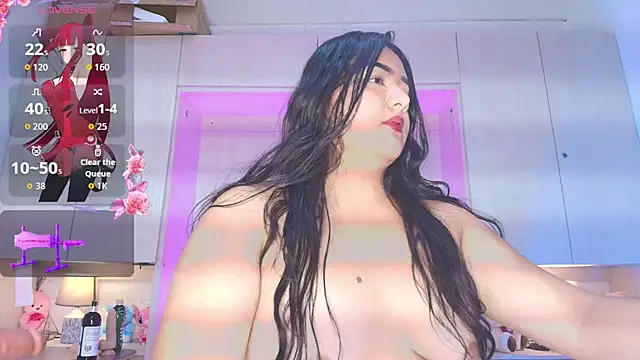 Snapshot of LilyWhitney chatting on 07-19-26, 04:22 LilyWhitney online show from 07-19-26, 04:22