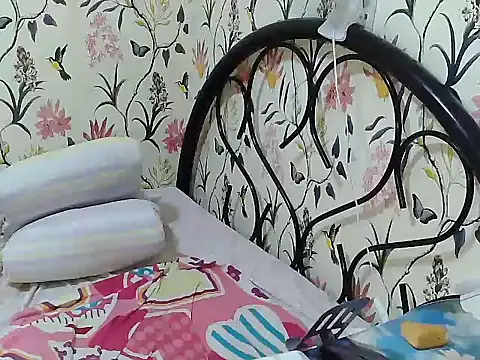 Snapshot of Fantasy_Hugetits31 chatting on 03-04-26, 06:41 Fantasy Hugetits31 online show from 03-04-26, 06:41