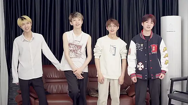 Beautifulboys-777 online show from 04-13-26, 11:48