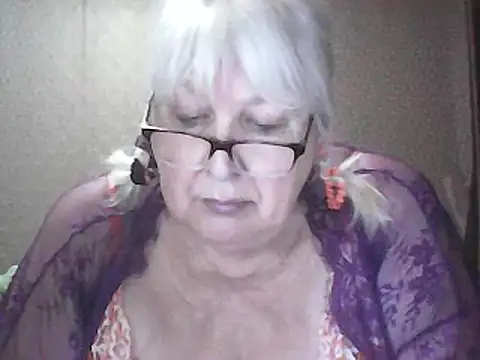 Alexia64231 online show from 05-19-26, 01:56