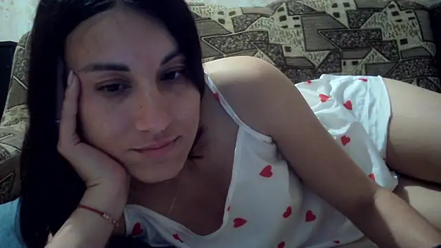 kiss lovely  online show from 05-19-26, 08:48