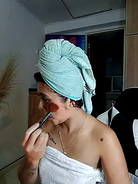 Snapshot of LuluMonroe_Eup chatting on 05-07-26, 12:49 LuluMonroe Eup online show from 05-07-26, 12:49