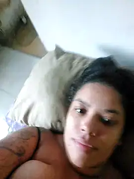 biancaalvess online show from 02-11-26, 11:37