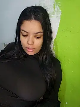 Snapshot of biancaalvess chatting on 07-16-26, 10:21 biancaalvess online show from 07-16-26, 10:21
