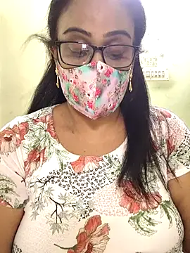 Snapshot of sweet-lotus chatting on 04-17-26, 01:58 sweet-lotus online show from 04-17-26, 01:58