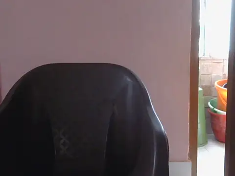 Snapshot of itsabika chatting on 07-13-26, 10:40 itsabika online show from 07-13-26, 10:40