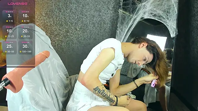 Anjela Botton online show from 04-18-26, 06:12