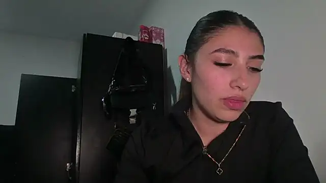 Snapshot of AriaBliss- chatting on 02-20-26, 02:19 AriaBliss- online show from 02-20-26, 02:19