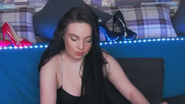 GrayLunna online show from 03-18-26, 04:48