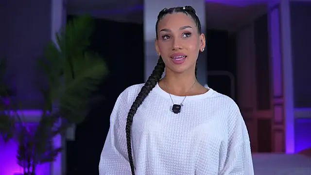 Snapshot of NinaSolenne chatting on 06-22-26, 07:44 NinaSolenne online show from 06-22-26, 07:44