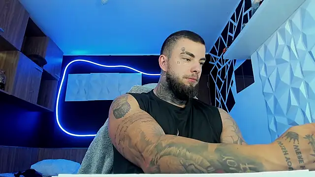 Snapshot of Chrisjordan66 chatting on 09-23-25, 05:32 Chrisjordan66 online show from 09-23-25, 05:32