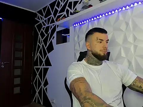 Snapshot of Chrisjordan66 chatting on 10-15-25, 11:54 Chrisjordan66 online show from 10-15-25, 11:54