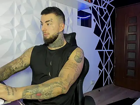 Snapshot of Chrisjordan66 chatting on 10-20-25, 05:08 Chrisjordan66 online show from 10-20-25, 05:08