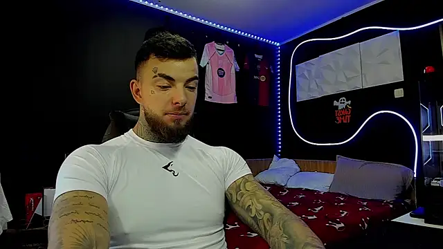 Snapshot of Chrisjordan66 chatting on 12-15-25, 07:34 Chrisjordan66 online show from 12-15-25, 07:34