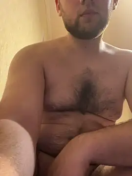 LuckyGirlfriends online show from 05-21-26, 06:37