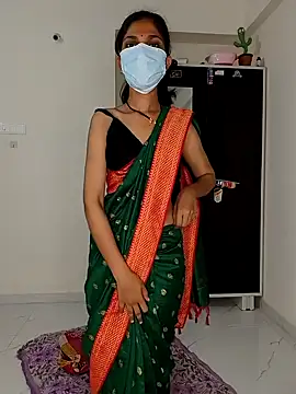 Snapshot of Shivani2002 chatting on 05-17-26, 03:52 Shivani2002 online show from 05-17-26, 03:52