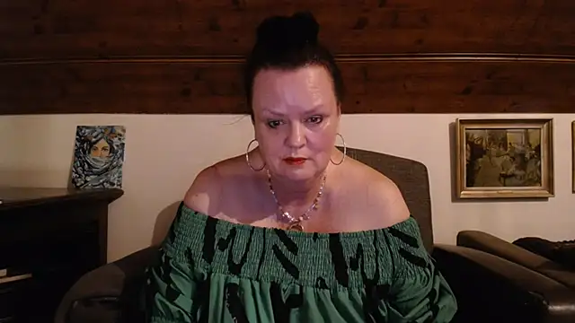 TiffanyMature online show from 05-25-26, 08:15