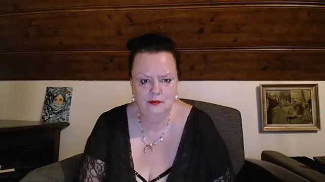 TiffanyMature online show from 05-28-26, 08:28