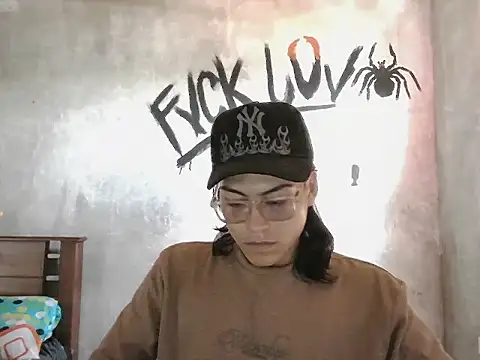 Snapshot of dirty_model chatting on 03-29-26, 06:19 dirty model online show from 03-29-26, 06:19