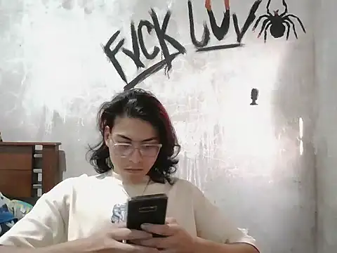 Snapshot of dirty_model chatting on 04-08-26, 10:10 dirty model online show from 04-08-26, 10:10