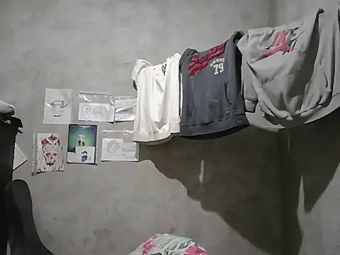 Snapshot of dirty_model chatting on 04-13-26, 09:42 dirty model online show from 04-13-26, 09:42