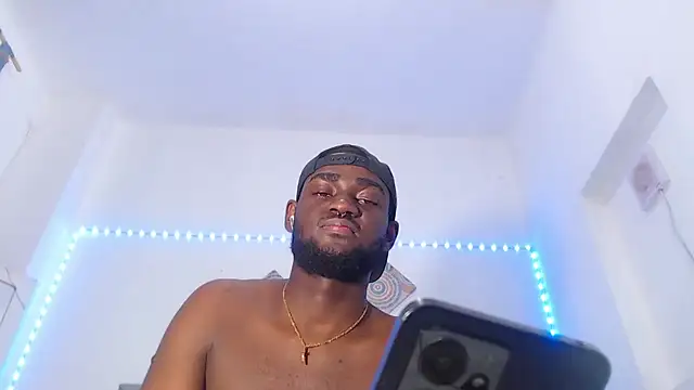 eebony stallion online show from 11-27-25, 07:32