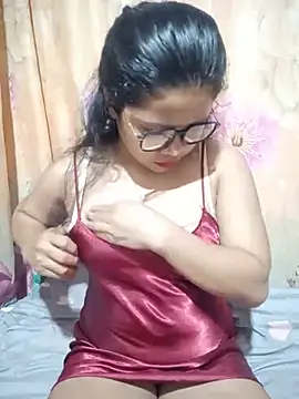 Snapshot of hotmomma8 chatting on 06-23-26, 04:05 hotmomma8 online show from 06-23-26, 04:05