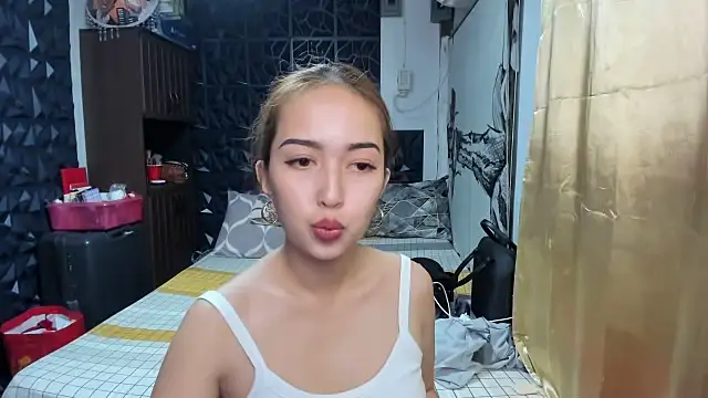 Snapshot of Soft_Angel8 chatting on 01-08-26, 02:08 Soft Angel8 online show from 01-08-26, 02:08