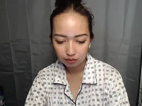 Snapshot of Soft_Angel8 chatting on 03-22-26, 02:09 Soft Angel8 online show from 03-22-26, 02:09