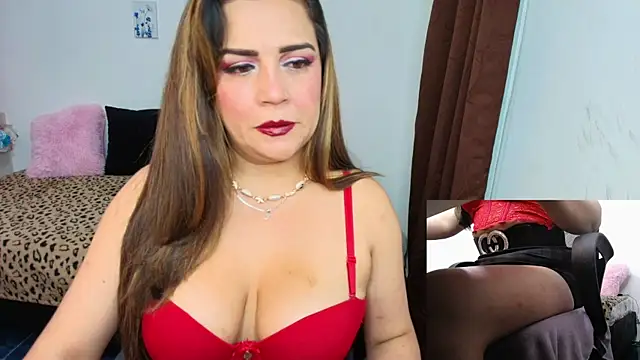 Snapshot of Paulina-Becerraa chatting on 07-03-26, 05:03 Paulina-Becerraa online show from 07-03-26, 05:03
