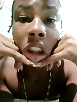 Yvonne yeleaneee online show from 04-02-26, 12:08