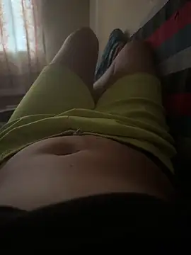 Snapshot of crazy111girl chatting on 11-14-25, 08:24 crazy111girl online show from 11-14-25, 08:24