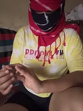 Snapshot of crazy111girl chatting on 02-05-26, 05:12 crazy111girl online show from 02-05-26, 05:12