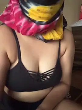 Snapshot of crazy111girl chatting on 02-09-26, 07:01 crazy111girl online show from 02-09-26, 07:01