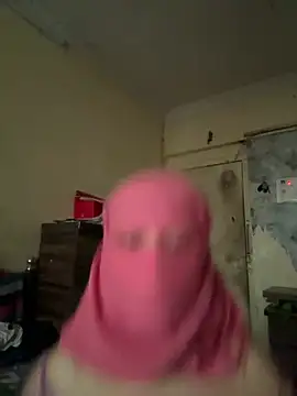 Snapshot of crazy111girl chatting on 03-11-26, 08:53 crazy111girl online show from 03-11-26, 08:53