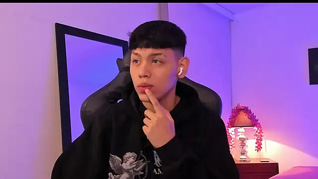 zeus blaze online show from 09-19-25, 11:44