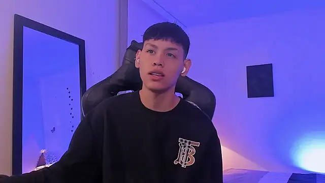 zeus blaze online show from 09-29-25, 06:29