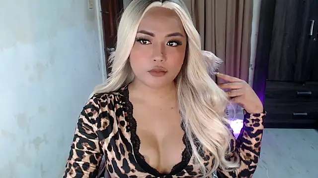 cumming liza online show from 11-03-25, 10:49