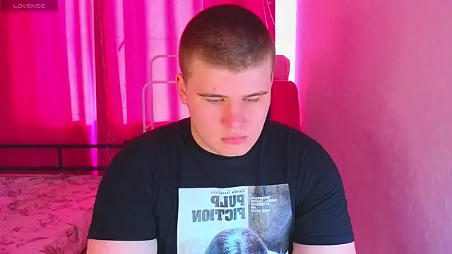 kittenmurr online show from 04-04-26, 01:48