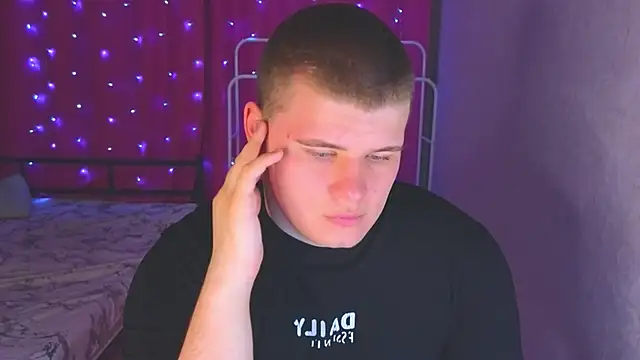 kittenmurr online show from 04-16-26, 09:39