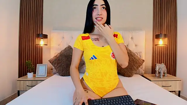 Snapshot of natasha_moreno chatting on 06-17-26, 12:50 natasha moreno online show from 06-17-26, 12:50